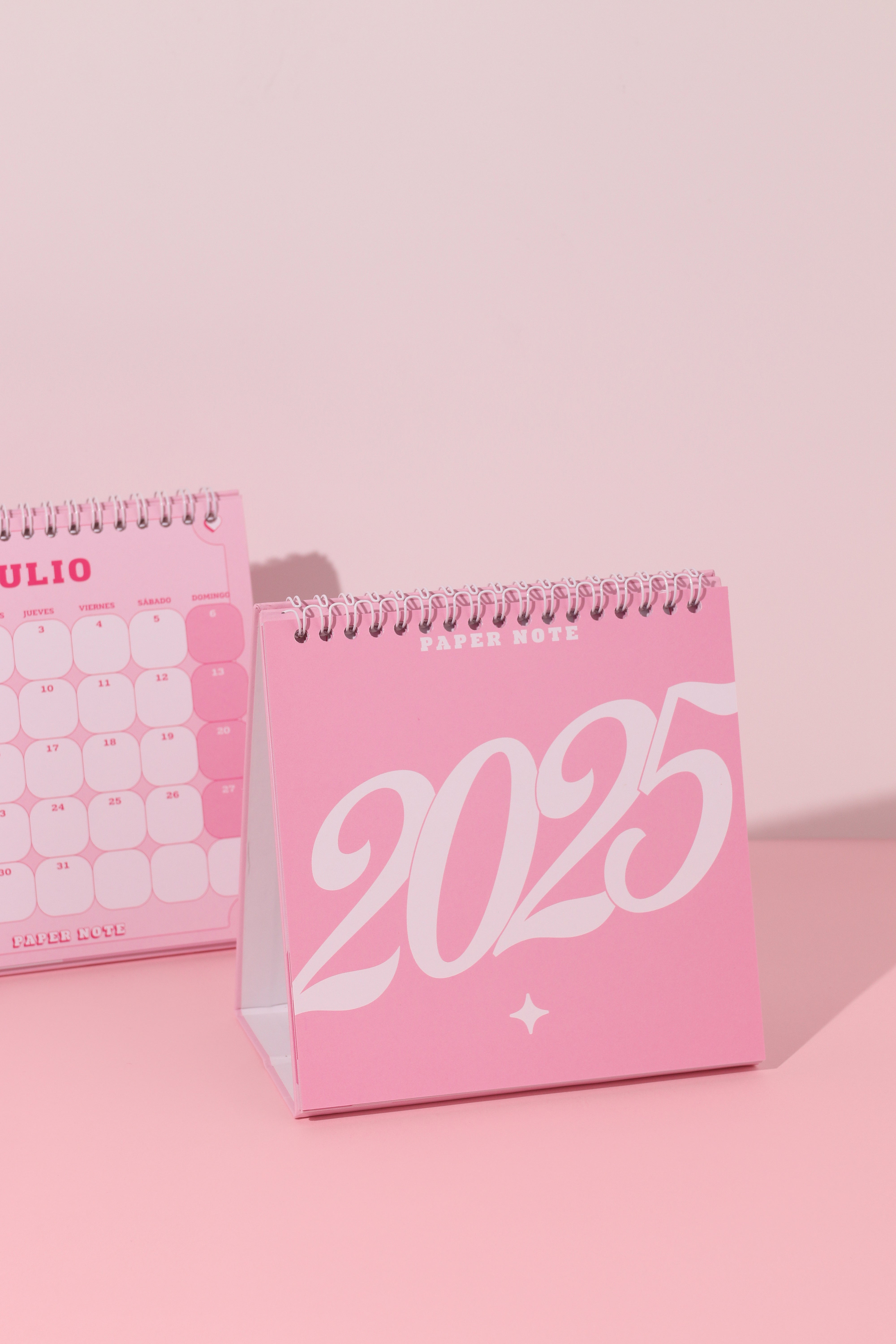 CALENDARIO 2025 ESCRITORIO leer descripción